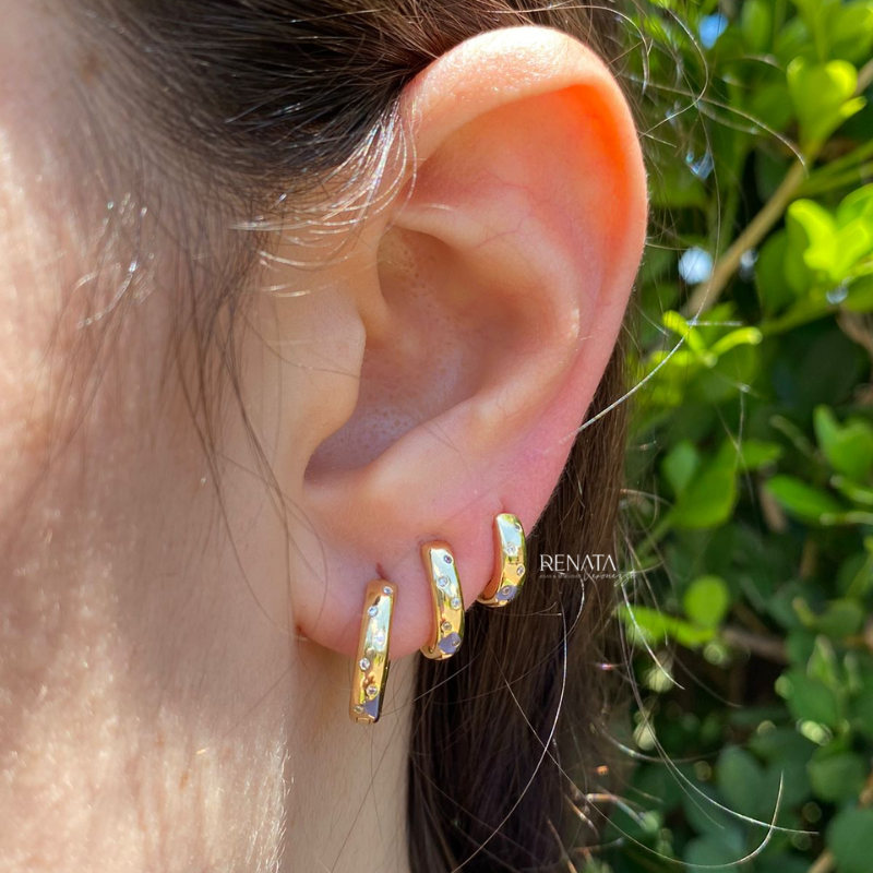 Brinco Trio Argola Oval Zirconias Semijoias