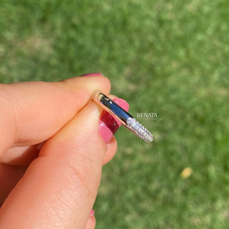 Meia Aliança Micro Zirconias Prata 925
