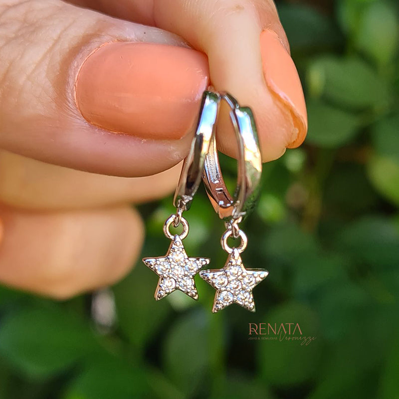 Brinco Argola Lisa com Estrela Zirconias Semijoia
