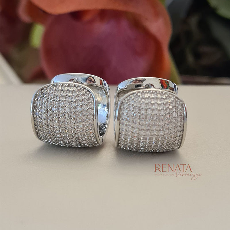 Brinco Argola Largo Microcravação de Zirconias
