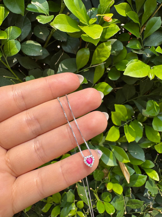 Corrente Mini Coração Bordado Safira Pink Prata 925